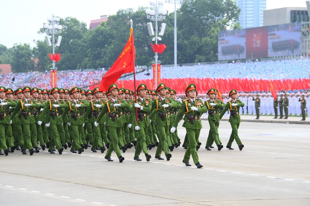 Bộ trưởng Lương Tam Quang gửi Thư chúc mừng nhân dịp kỷ niệm Ngày truyền thống lực lượng Cảnh sát nhân dân