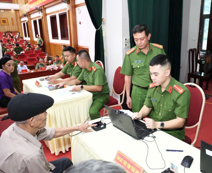 Công an tỉnh Tuyên Quang phát động đợt cao điểm thu nhận mẫu sinh phẩm ADN thân nhân liệt sĩ