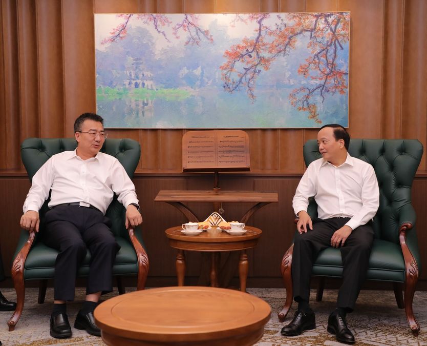 Đồng chí Thứ trưởng Đặng Hồng Đức tiếp xã giao Thứ trưởng Bộ Công an Trung Quốc Lã Vũ Khâm