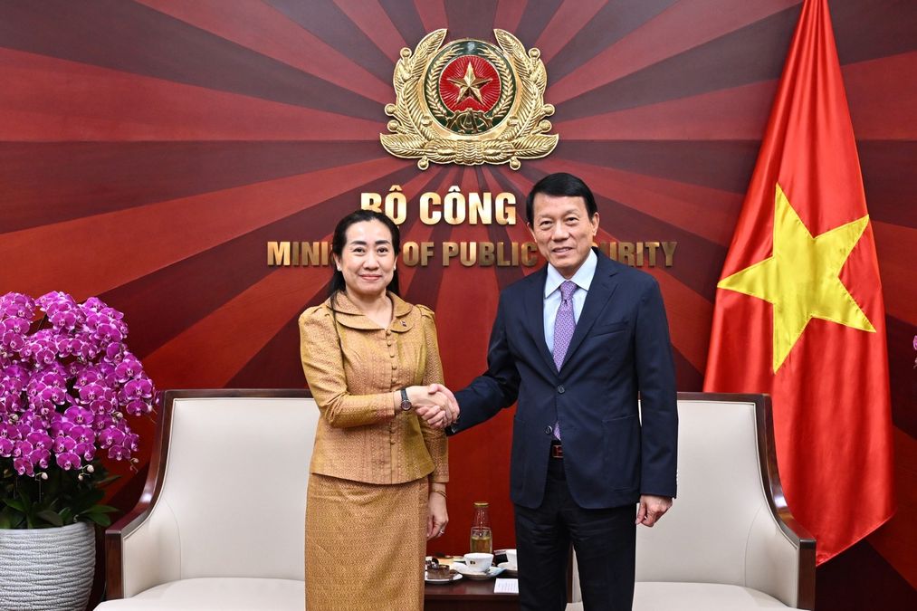 Vietnamese and Cambodian officials vow to deepen security cooperation