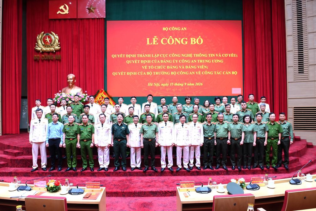 Lễ công bố thành lập Cục Công nghệ thông tin và Cơ yếu