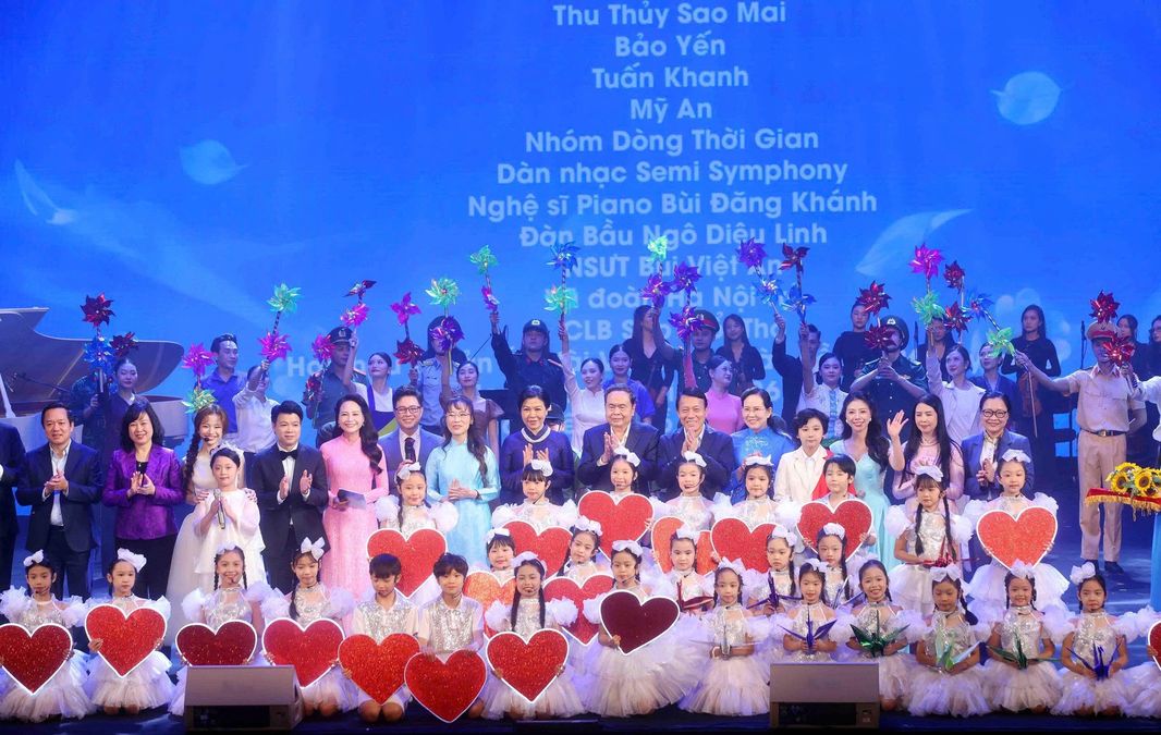 "Kết nối yêu thương" - Chương trình nghệ thuật đặc biệt do Bộ Công an và Trung ương Hội Liên hiệp Phụ nữ Việt Nam phối hợp tổ chức