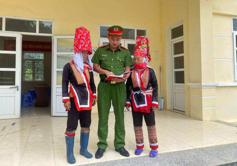 Quảng Ninh: Công an xã Bình Liêu đẩy mạnh tuyên truyền phòng, chống lừa đảo, bảo vệ tài sản Nhân dân