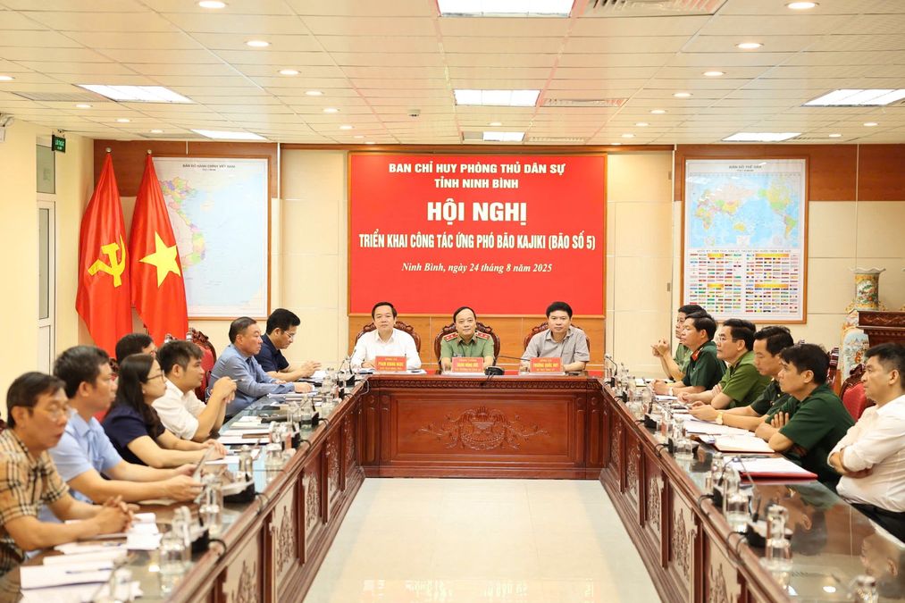 Triển khai khẩn cấp công tác ứng phó với cơn bão số 5