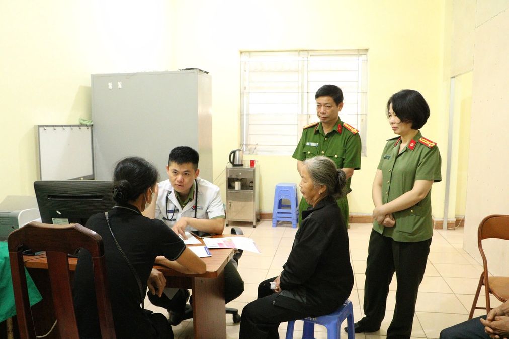 Lạng Sơn: Khám, chữa bệnh miễn phí cho người dân trên địa bàn các xã thuộc khu vực Bắc Sơn