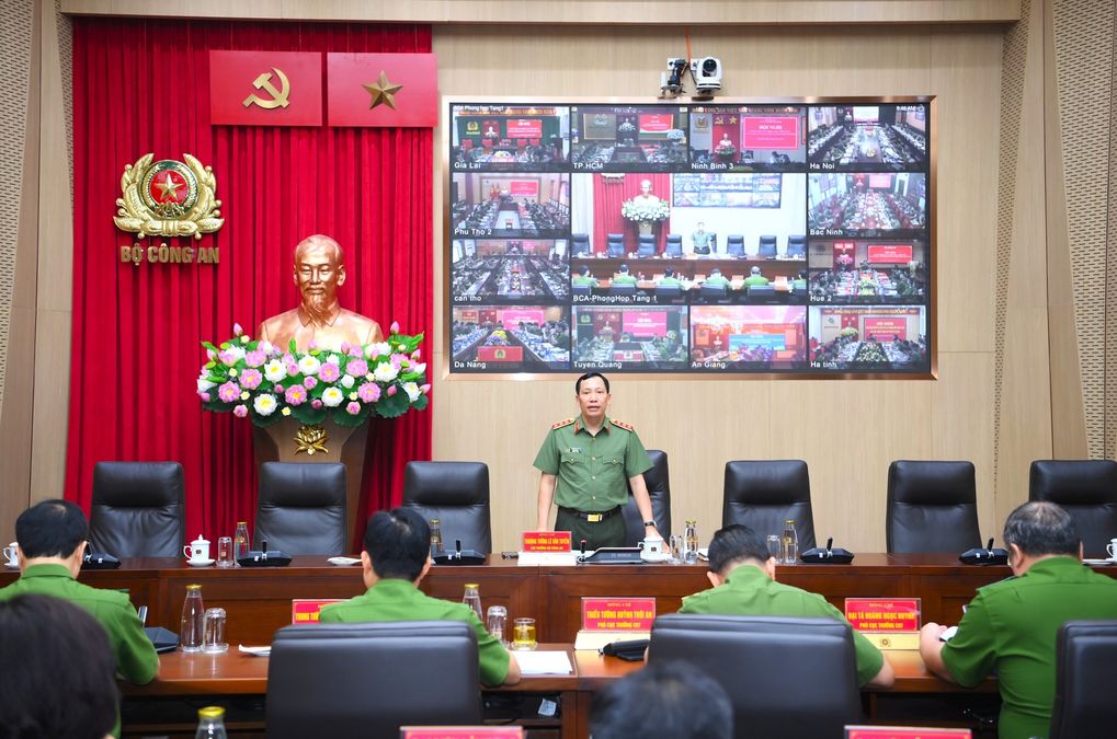 Giao ban công tác phòng cháy, chữa cháy và cứu nạn, cứu hộ Quý III và 9 tháng đầu năm 2025