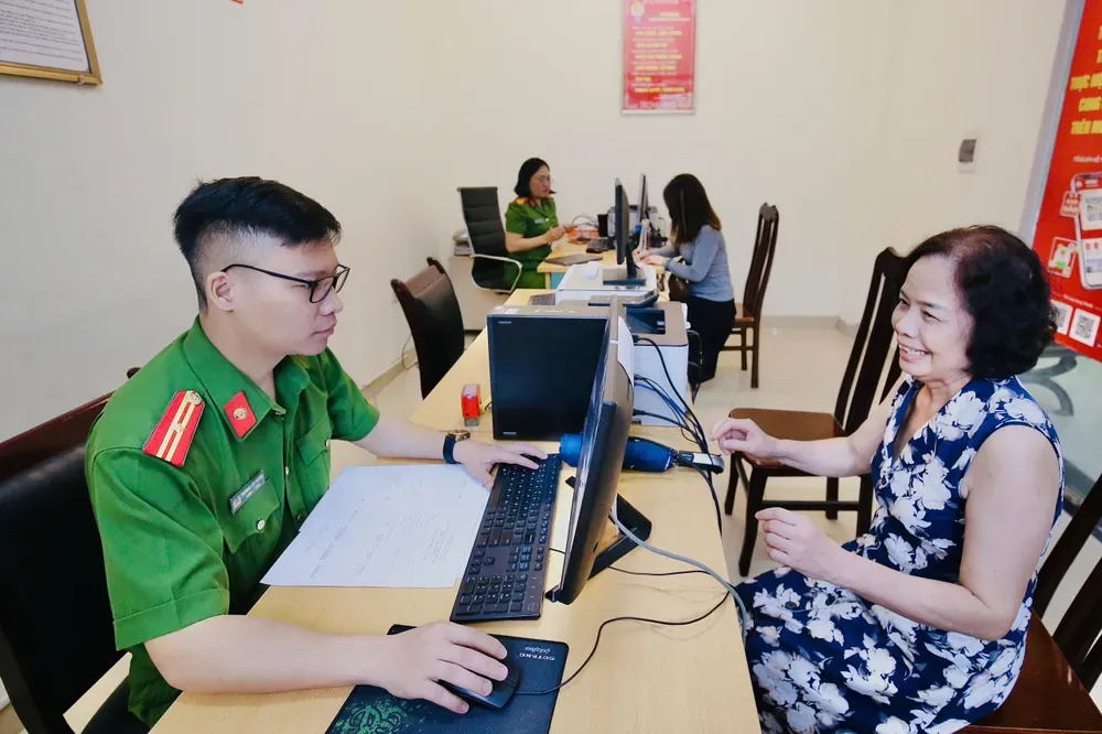 Công bố các thủ tục hành chính mới, sửa đổi, bổ sung và bị bãi bỏ trong lĩnh vực quản lý xuất nhập cảnh