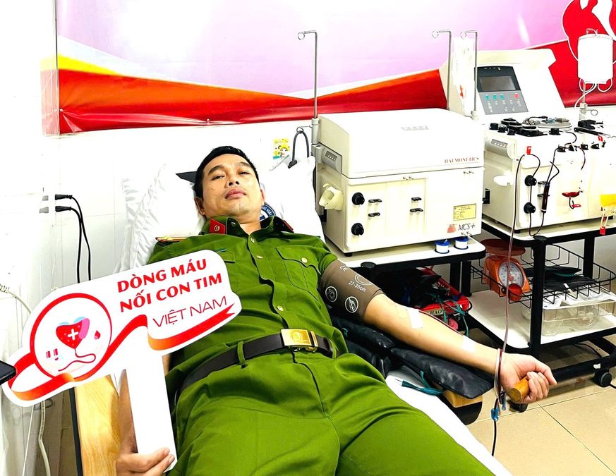 Công an tỉnh Quảng Ngãi tiên phong, tích cực tham gia phong trào hiến máu tình nguyện