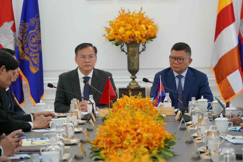 Thứ trưởng Nguyễn Văn Long làm việc với Trung tâm quốc gia Công nghệ, Thông tin Campuchia
