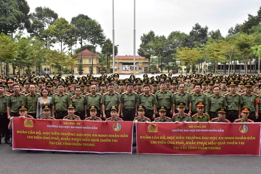 Trường Đại học An ninh nhân dân chi viện lực lượng ứng phó, khắc phục hậu quả do mưa lũ tại các tỉnh Nam Trung Bộ