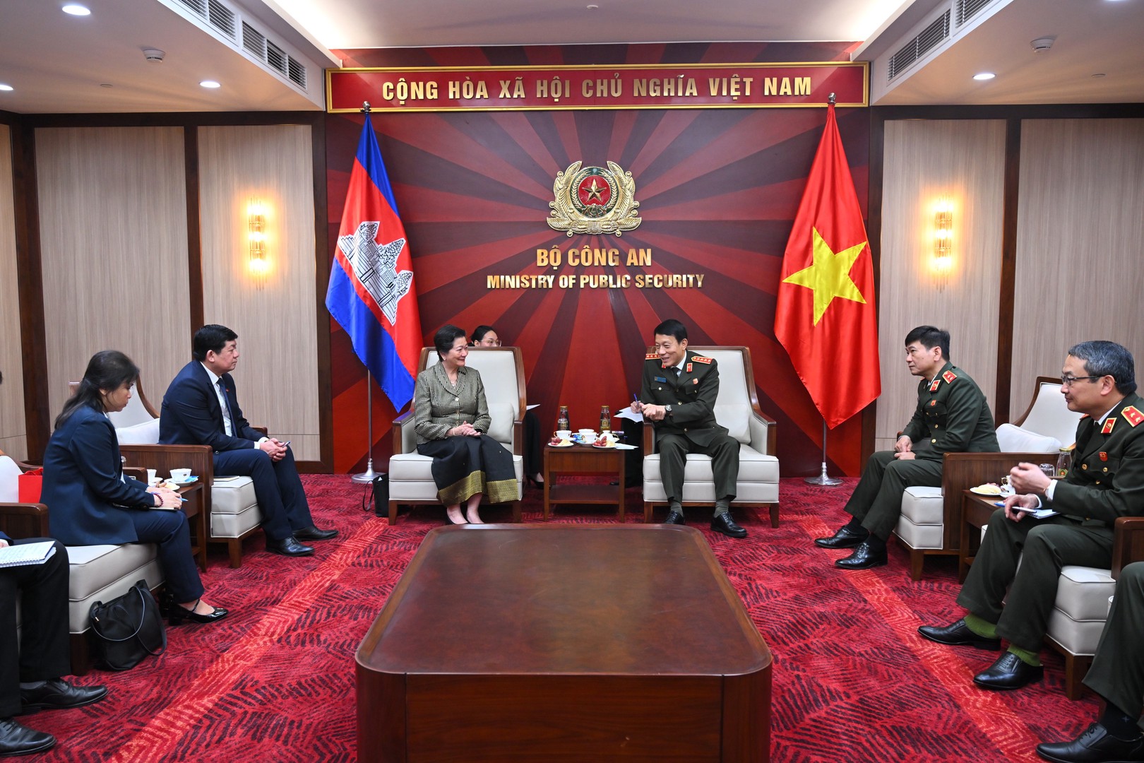 Quang cảnh buổi tiếp