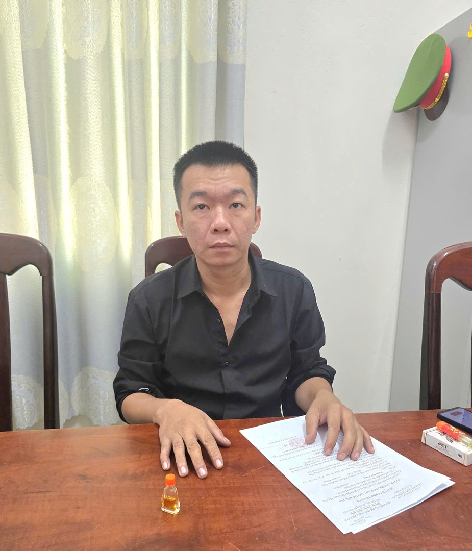 Đối tượng Phạm Hoài Thưng tại thời điểm đầu thú.jpg