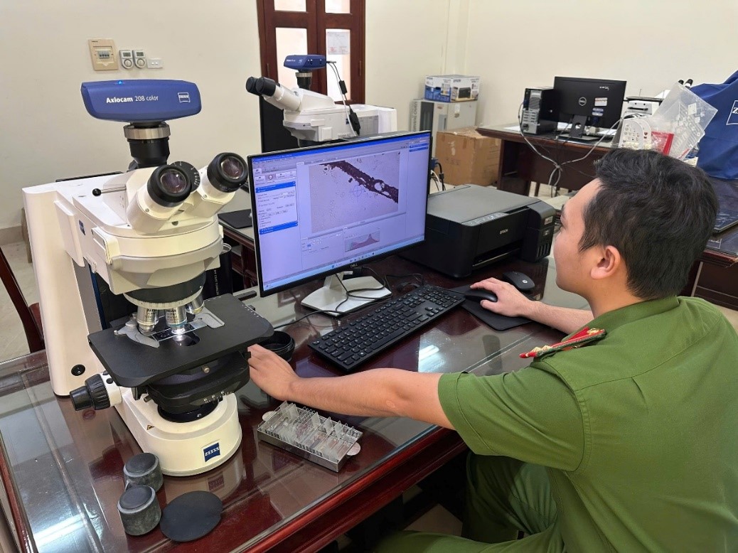 giám định vi thể.jpg