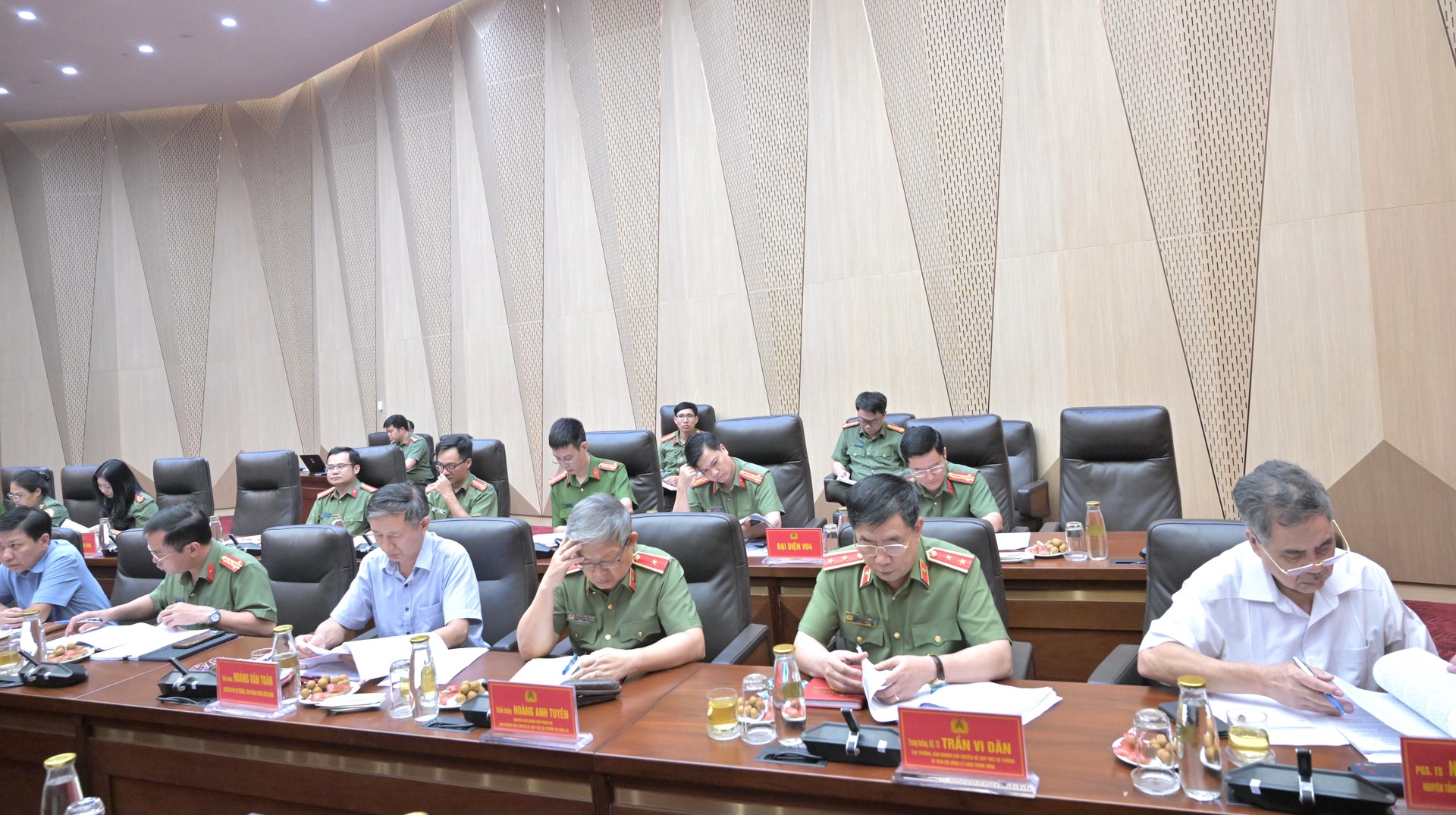 07.daibieu1.JPG