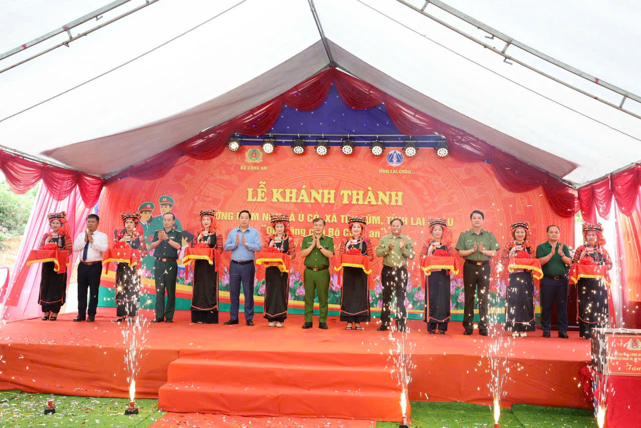 6 khanh thanh.jpg