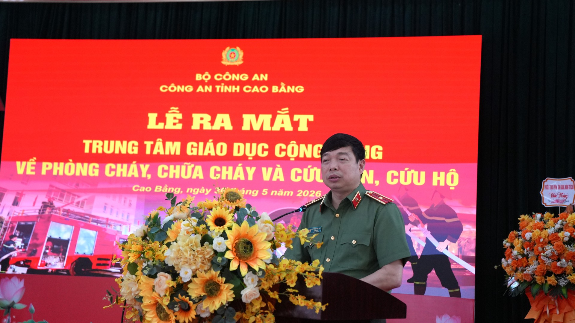 photo-library-20260530122227-53384e76-be27-4eac-9435-f74d5d4bd1cc-1-thieu-tuong-nguyen-quang-vinh-uy-vien-ban-thuong-vu-tinh-uy-giam-oc-cong-an-tinh-phat-bieu-tai-buoi-le-ra-mat.JPG