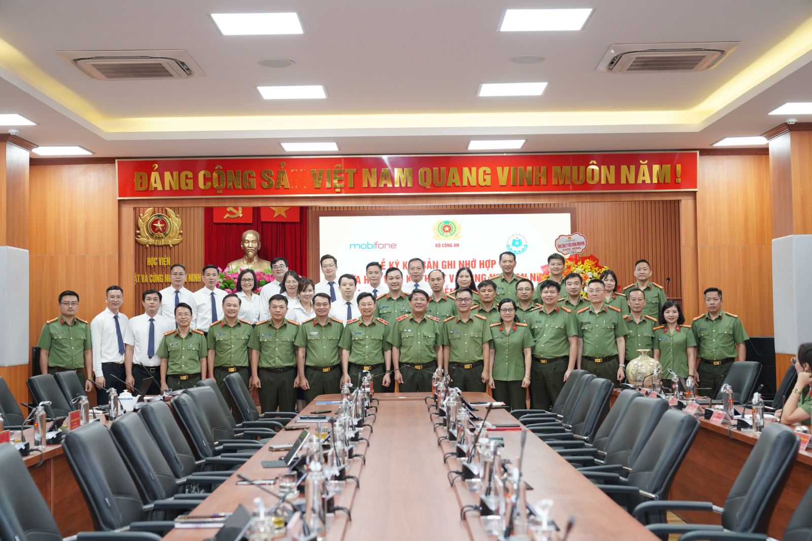 T0709217.jpg