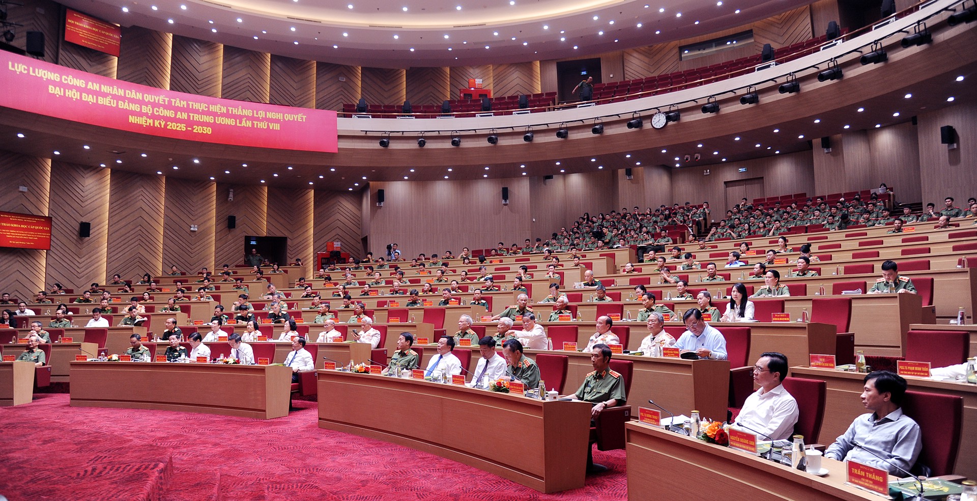 Toan canh hoi thao.jpg