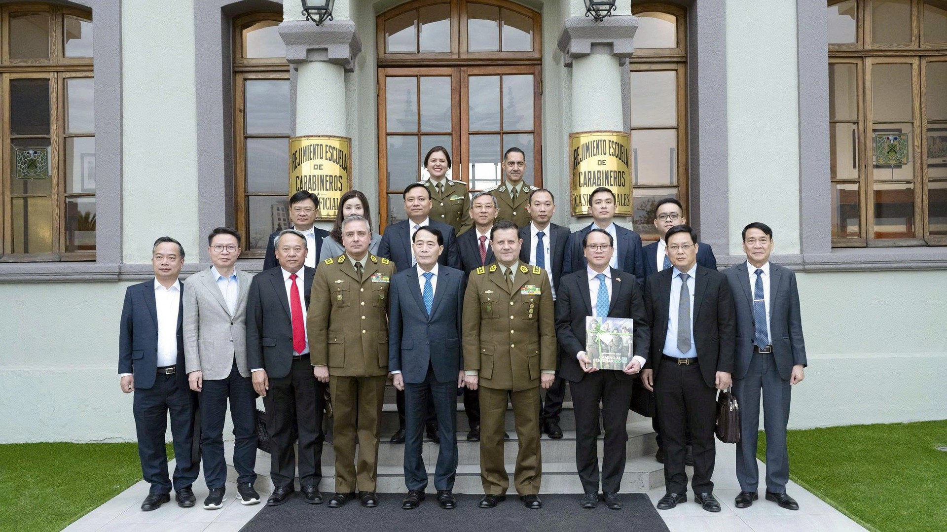 2 truong sq.jpg