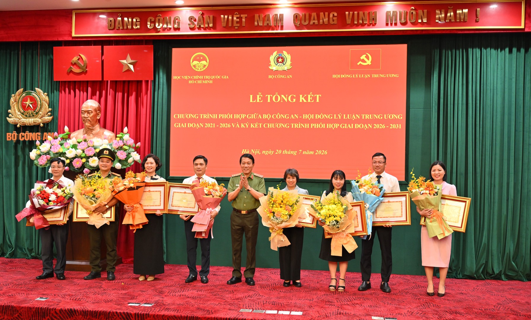 01_bttraothuong_2.JPG