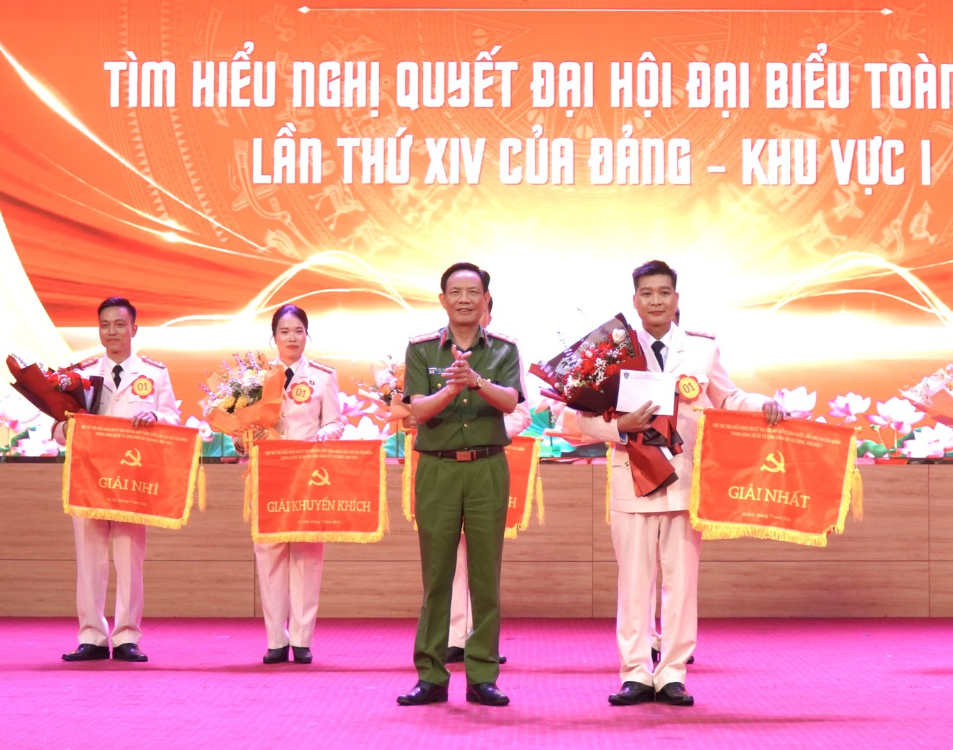 Giai Nhat.JPG