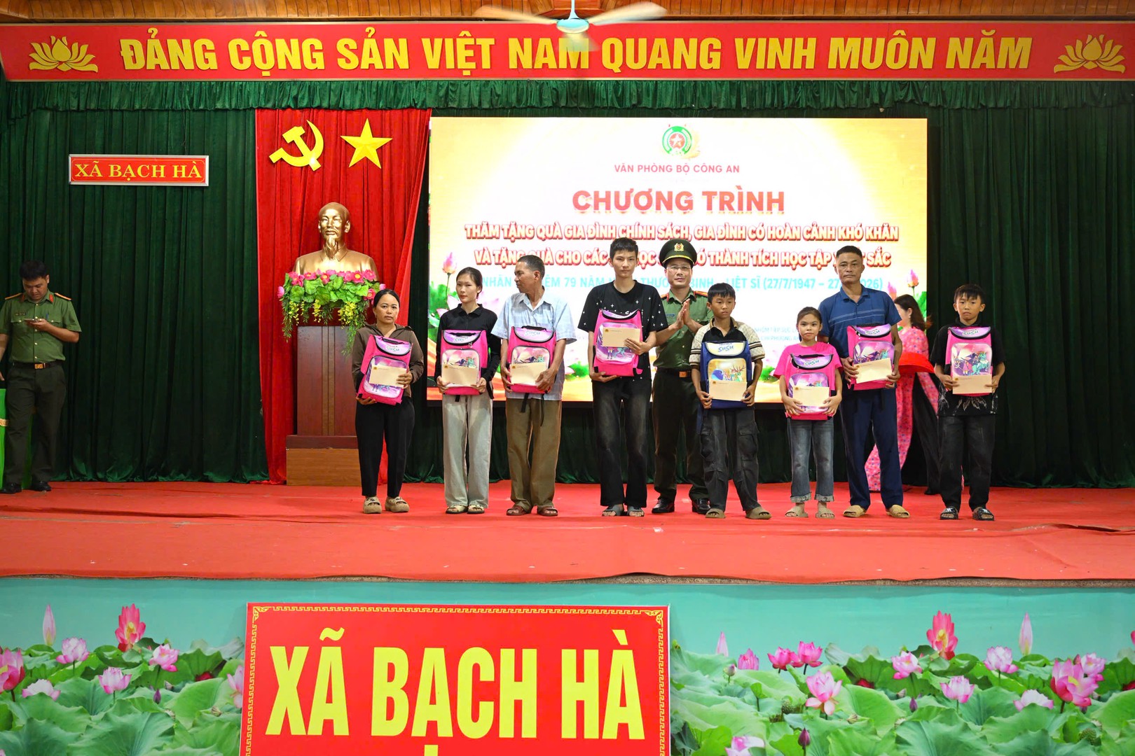 76cec97cbaf13baf62e022.jpg