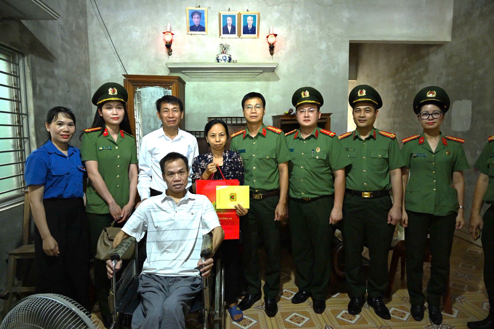 54e1115062dde383bacc1.jpg