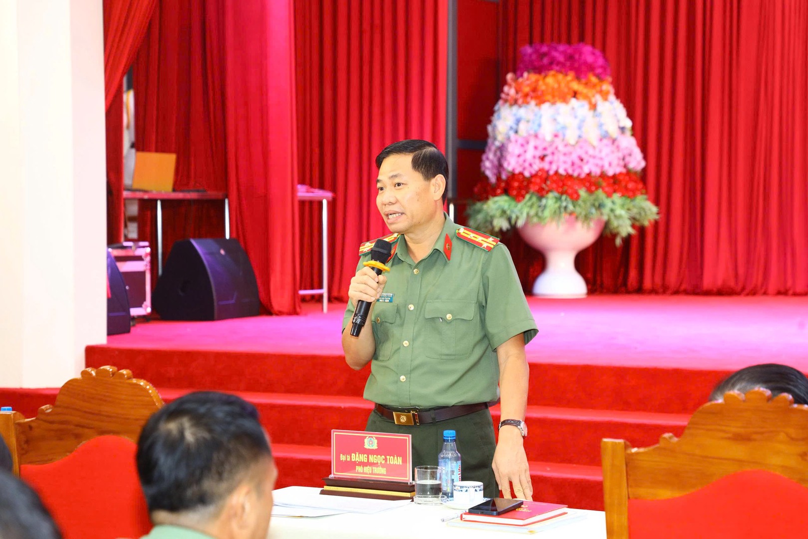 HoiNghiTongKetT04.3.jpg