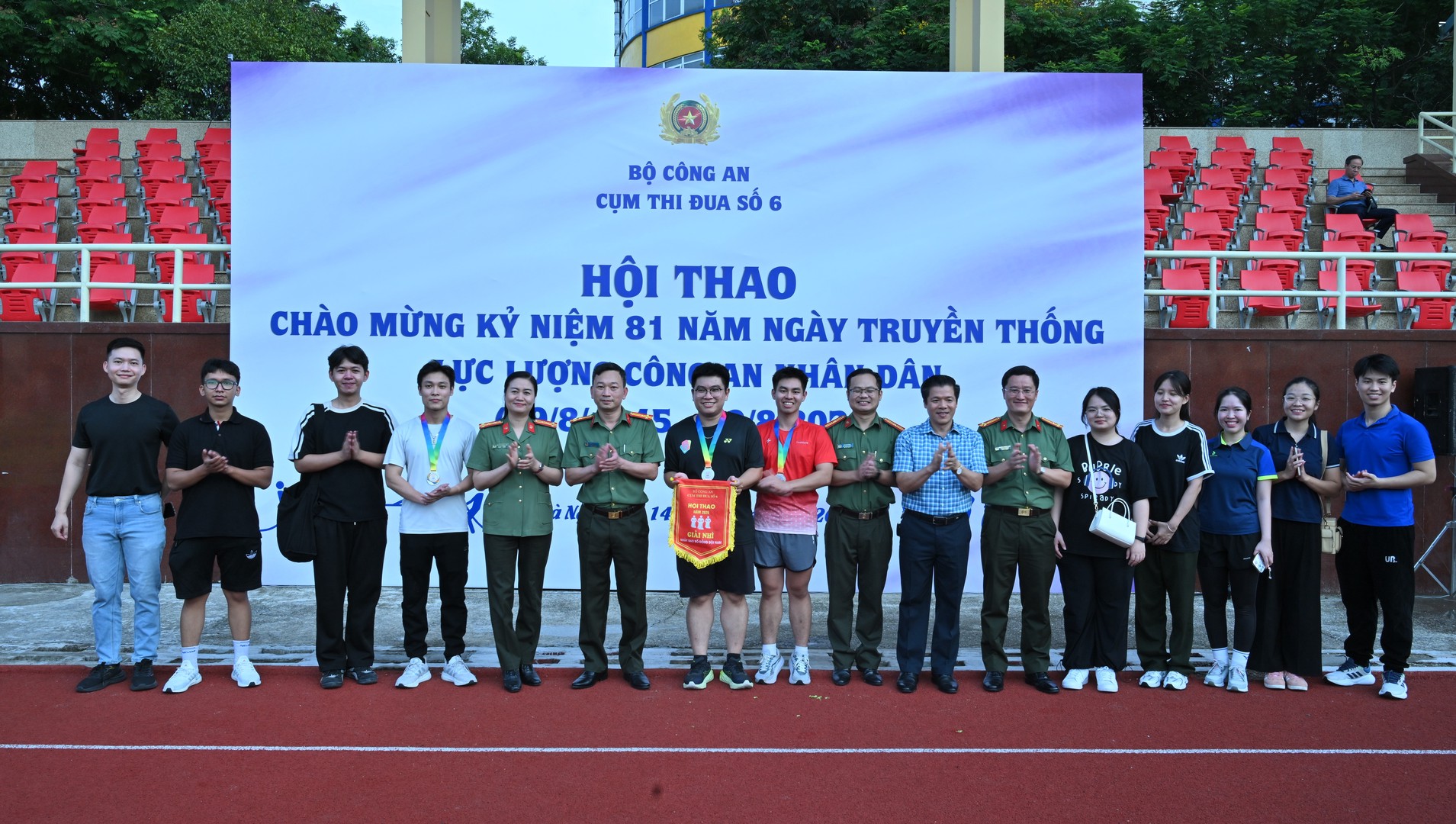 20_giai2_nam_v03.JPG