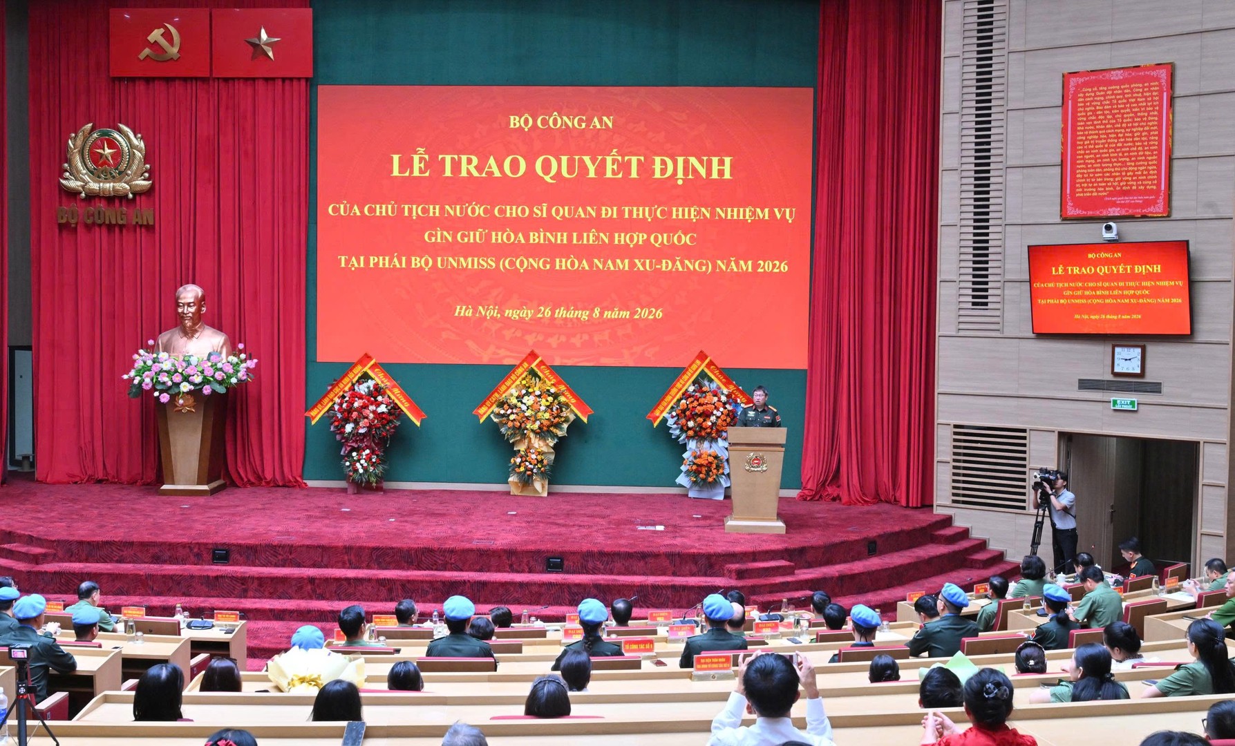 quangcanh.jpg