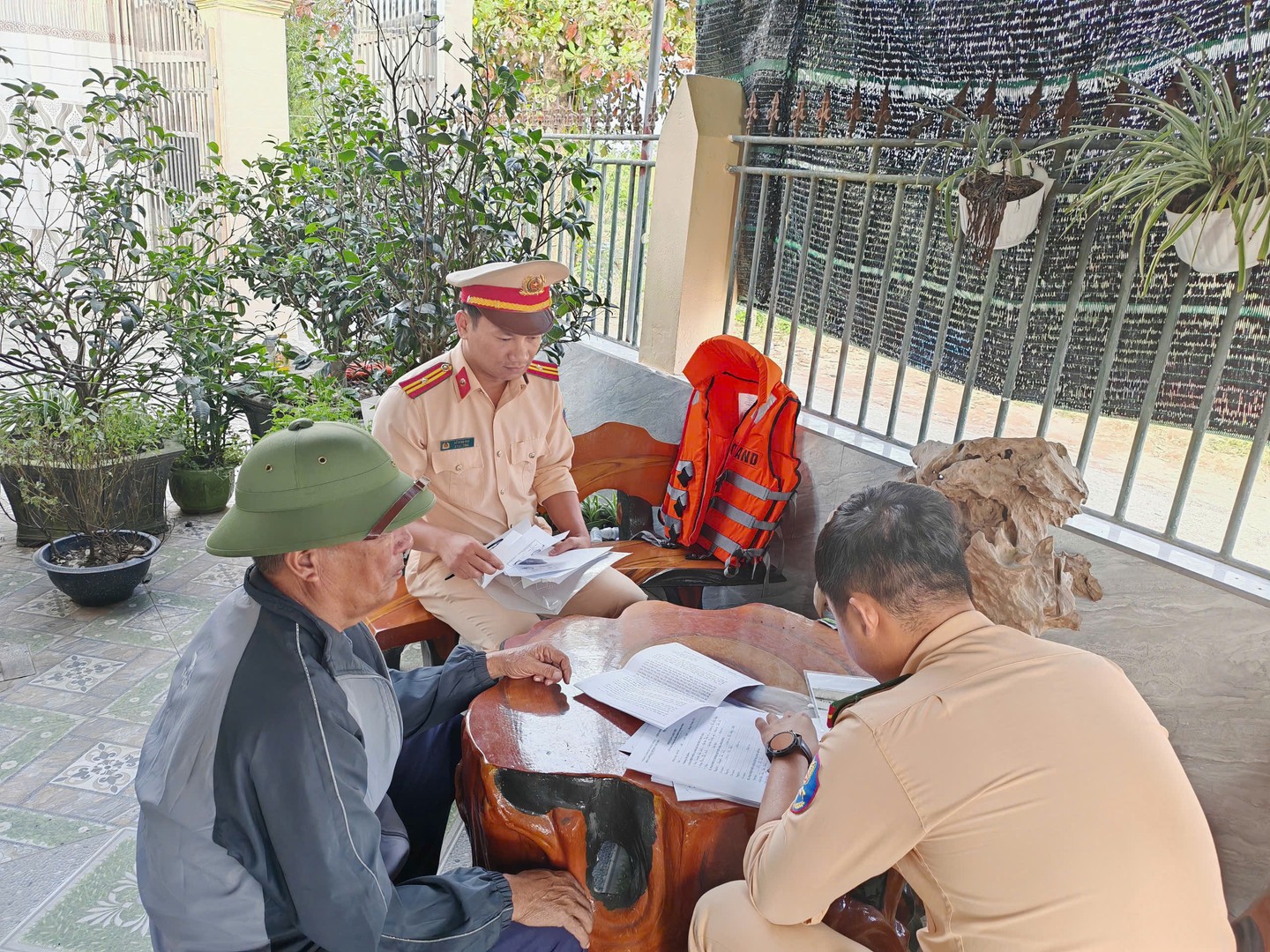 Ảnh 4 kiểm tra XLVP.jpg