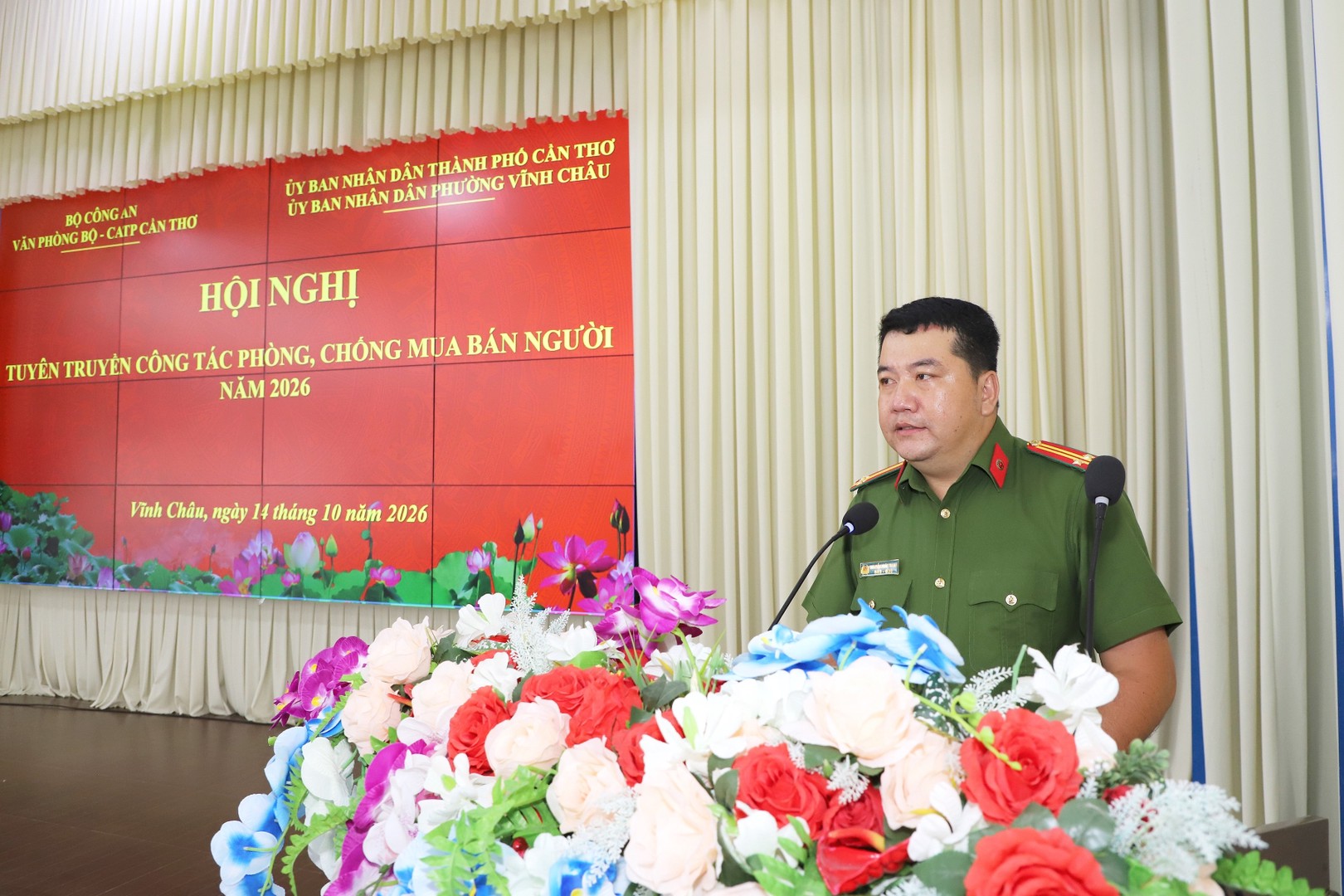 photo-library-20261014180448-c72e8152-ad20-4f75-ac8a-fbdb31092fbe-14-10-2026-tin-vp-bo-phoi-hop-catp-can-tho-tuyen-truyen-mbn-phuong-vinh-chau-4.JPG