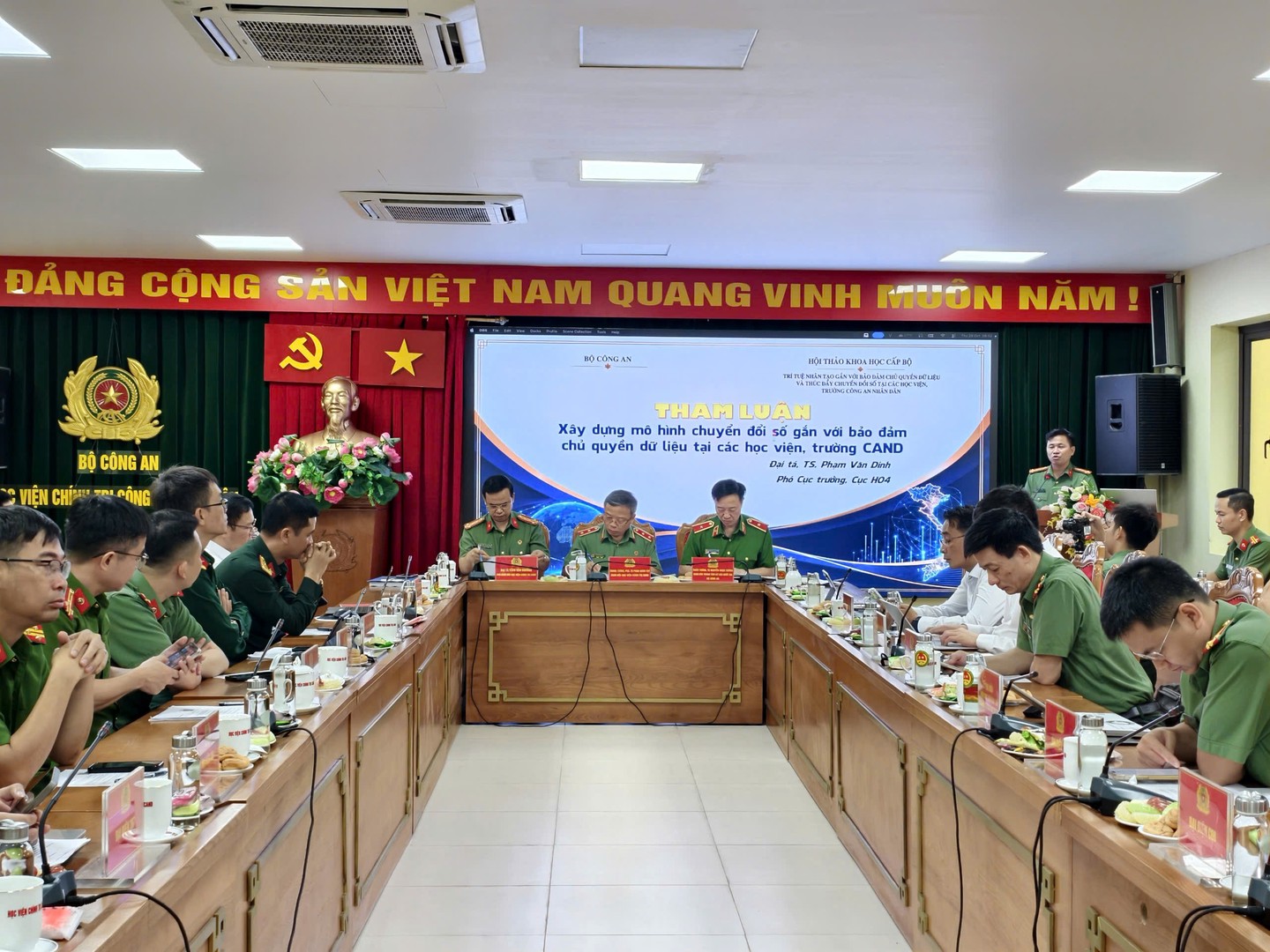 2aOboR8qOUxj3hM4IHBnnCgUv5H77QmyaxOGr1rE.jpg