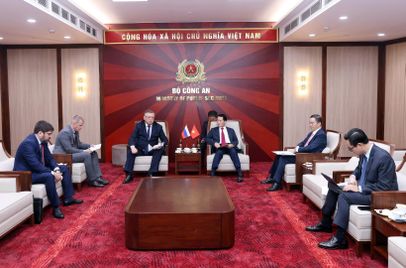 Tăng cường hợp tác với các cơ quan thực thi pháp luật Liên bang Nga