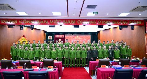 Phấn đấu hoàn thành xuất sắc mọi nhiệm vụ, xứng đáng là lực lượng chủ công, mũi nhọn trong đấu tranh với tội phạm