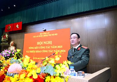 Triển khai đồng bộ các giải pháp tạo bước đột phá toàn diện trong công tác bảo vệ an ninh chính trị nội bộ