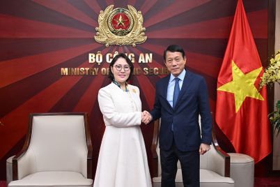 Bộ trưởng Lương Tam Quang tiếp tân Đại sứ Mông Cổ
