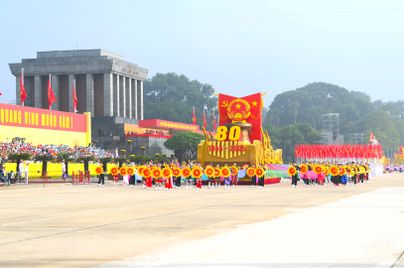 Lễ kỷ niệm, diễu binh, diễu hành 80 năm Cách mạng Tháng Tám thành công và Quốc khánh nước Cộng hòa xã hội chủ nghĩa Việt Nam.