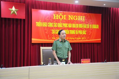 Khẩn trương, quyết liệt triển khai công tác ứng phó, khắc phục hậu quả cơn bão số 10 và hoàn lưu, mưa lũ sau bão