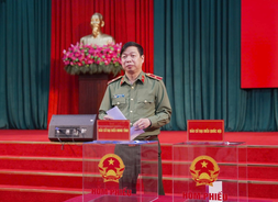 Cán bộ, chiến sĩ Công an tỉnh Cao Bằng tích cực thực hiện quyền và nghĩa vụ công dân