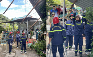 Cần Thơ: Công an phường Thốt Nốt kịp thời hỗ trợ người dân khắc phục thiệt hại do mưa giông