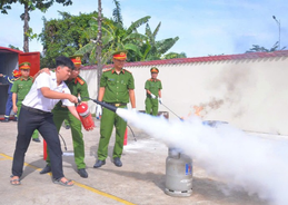 Cà Mau: Nâng chất phong trào toàn dân tham gia phòng cháy, chữa cháy từ cơ sở