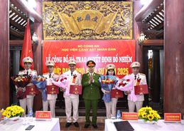 Học viện Cảnh sát nhân dân có thêm 10 Phó Giáo sư