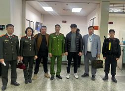 Công an tỉnh Bắc Ninh bắt giữ và bàn giao đối tượng truy nã đỏ của Interpol cho Hàn Quốc