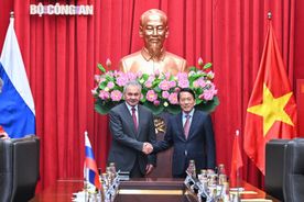 Vietnam, Russia agree to expand security cooperation