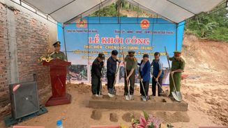 Thần tốc khởi công xây dựng, sửa chữa nhà cho người dân xã Quế Phước