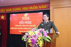 Bám sát khẩu hiệu "Theo lời Bác dạy - Đổi mới tư duy - Nâng cao tri thức - Chính quy hiện đại - Vì Đảng, vì dân", phấn đấu hoàn thành xuất sắc mọi nhiệm vụ