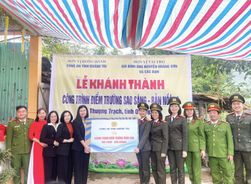 Ấm áp những ngôi trường “Sao Sáng” nơi biên giới