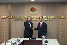 Vietnam, India continue to foster substantive cooperation