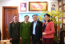 Thứ trưởng Nguyễn Văn Long thăm hỏi, tri ân các đồng chí nguyên lãnh đạo Bộ Công an và thân nhân gia đình cố lãnh đạo Bộ 